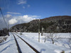 120209 壺瓶山と山陰線.jpg