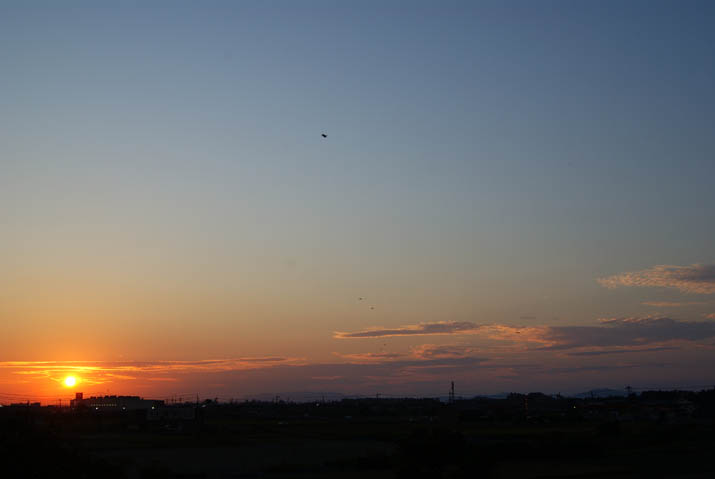 110907 日没寸前の夕日.jpg